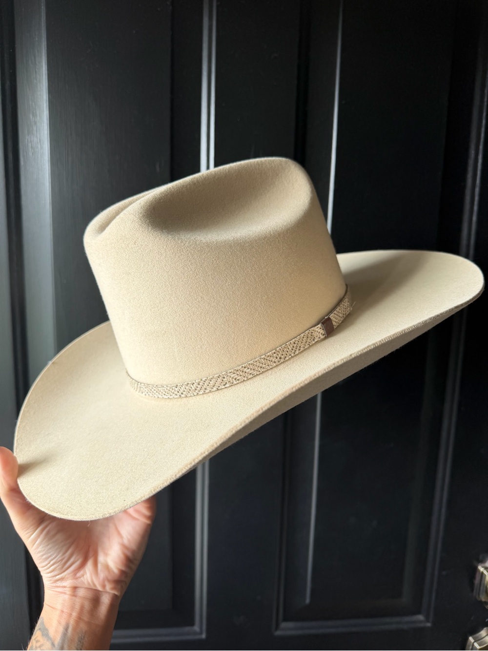 Vintage Cowboy Hat in Beige